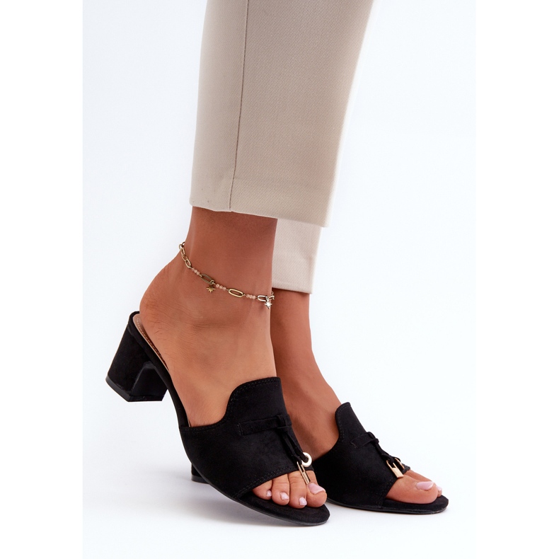 Infradito da donna con tacco alto in eco camoscio, Jemenna colore nero 1