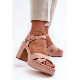 Sandali da Donna Realizzati in Eco Pelle Scamosciata su Tacco e Plateau, Colore Rosa Sakane 2