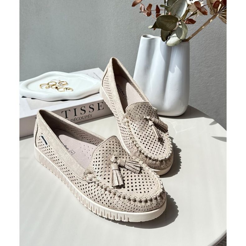 Mocassini Traforati da Donna Realizzati in Eco Camoscio, Tinami Dorato d'oro 1
