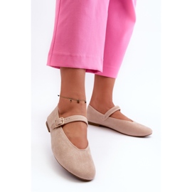 Ballerine Anlofi Beige Realizzate in Eco Pelle Scamosciata Allacciate Con Fibbia 2