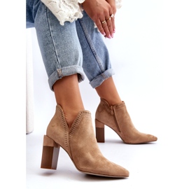 Bella Paris Stivaletti beige con motivo traforato 4