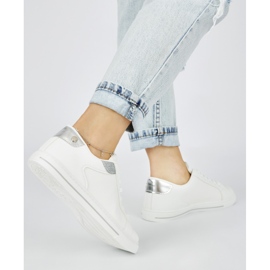 Classiche scarpe sportive da donna bianca 1