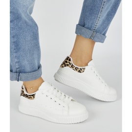Sneakers bianche da donna con elemento stampa leopardo bianco 2