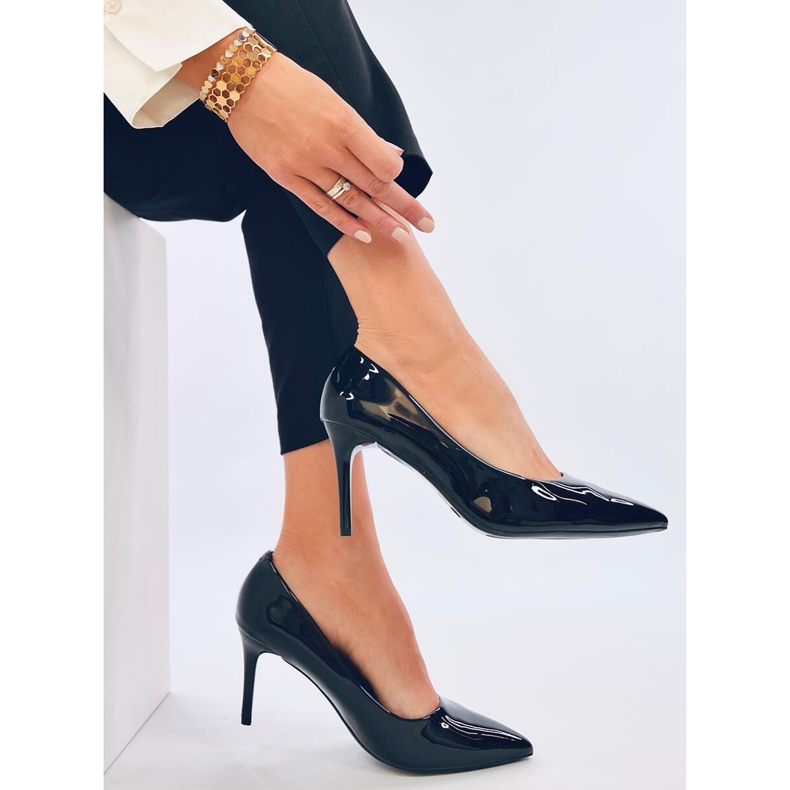 Décolleté a stiletto Charlotte in vernice nera nero 2