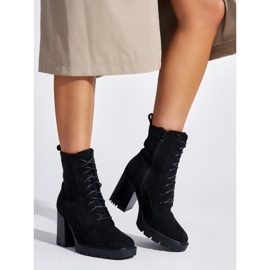 Stivaletti stringati in camoscio nero 1