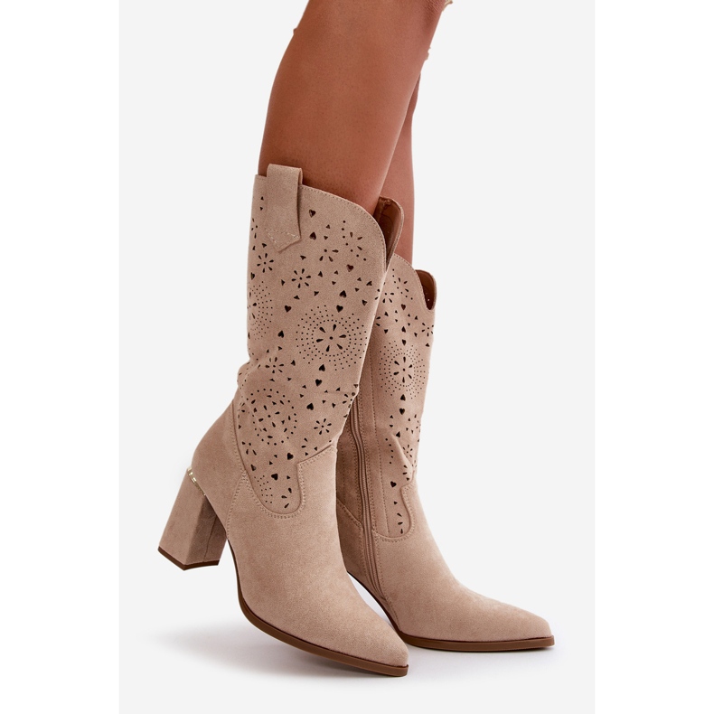 Stivali Traforati Da Donna Con Tacco Alto A Punta, Nevithra Beige In Camoscio Eco 1
