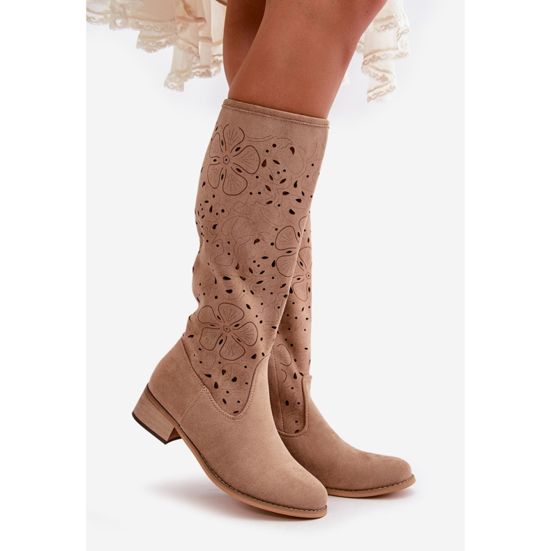 Stivali Da Donna Traforati Con Tacco Basso In Eco Pelle Scamosciata Chiusi Con Cerniera Orchidee Beige Scuro 1