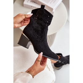 Stivaletti traforati in eco suede, chiusi con cerniera, colore Sevana nero 2