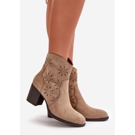 Jezzi Stivaletti In Eco Pelle Scamosciata Beige Con Tomaia Traforata Su Tacco Alto Nevishiia 1