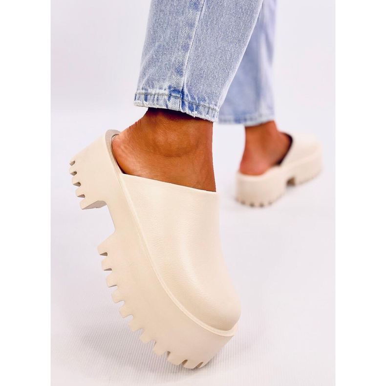 Zoccoli in schiuma Ernest Beige 1