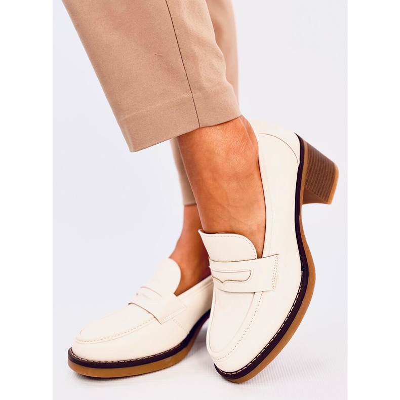 Mocassini Ramona Beige con tacco alto 1