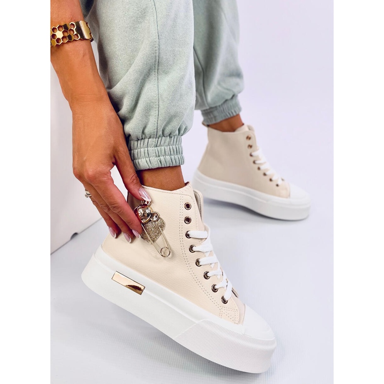 Arenas Sneakers alte beige con spilla da balia 2