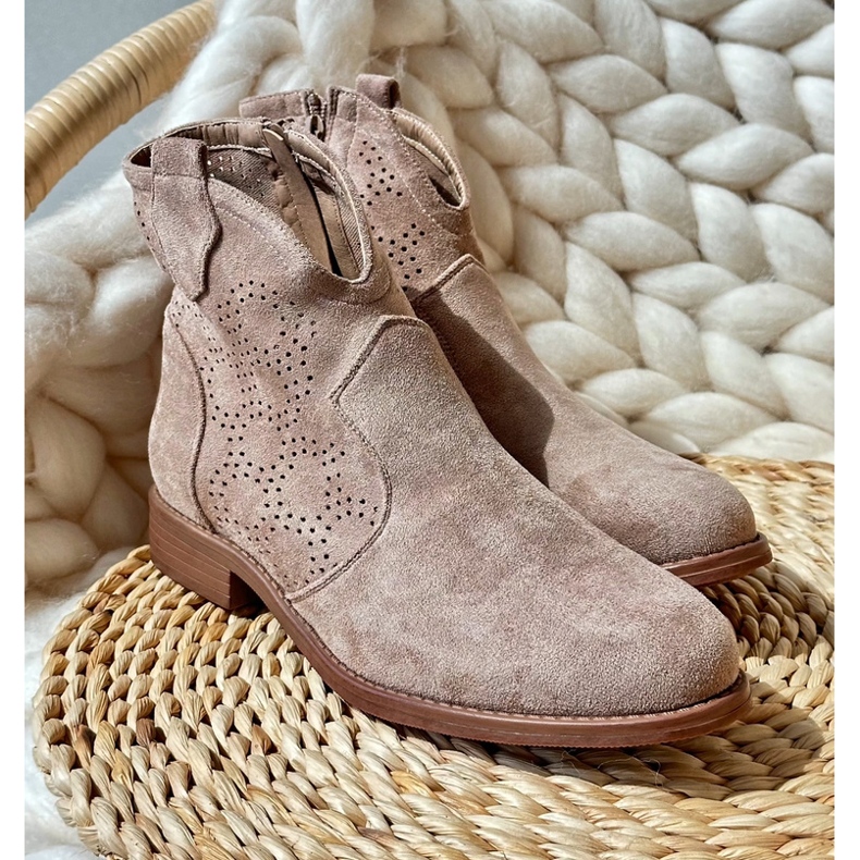 Stivali traforati da donna con tacco piatto Beige S.Barski HY66-151 1
