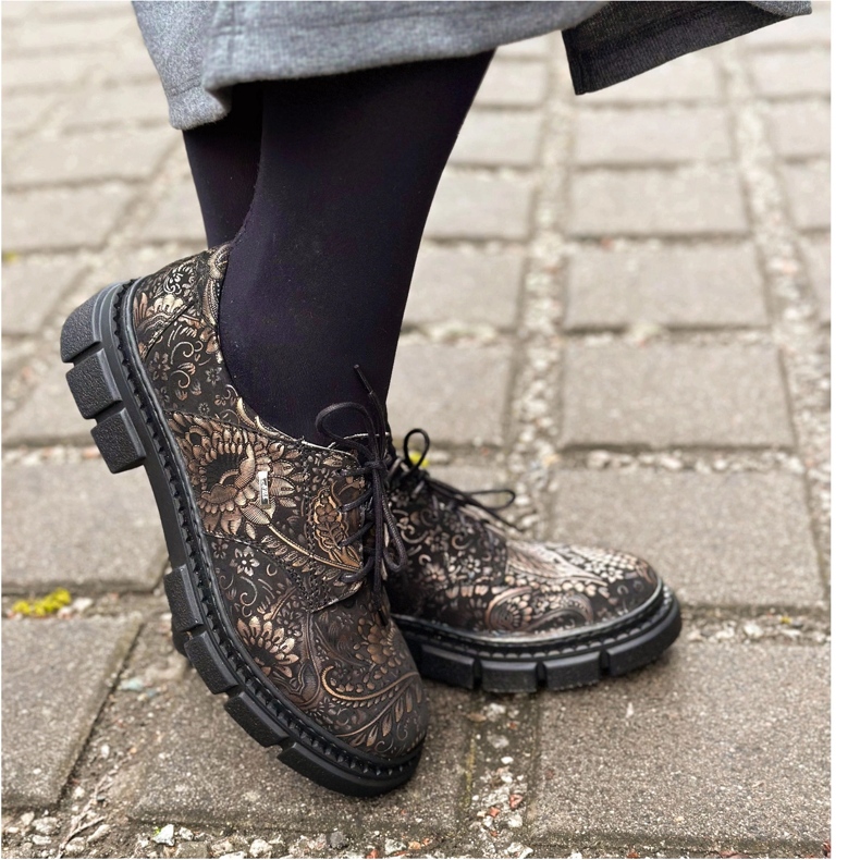 Olivier Scarpe da donna in pelle con suola spessa, fiori, 1.134 PLN multicolore 2