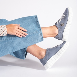 Scarpe blu con zeppa realizzate in pelle scamosciata 1