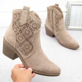 Stivali texani da donna in pelle scamosciata traforata, beige S.Barski HY42-944 1
