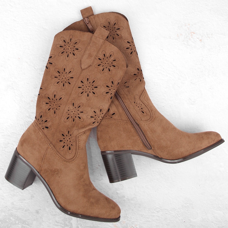 Stivali in pelle scamosciata traforata da donna, marrone, Jezzi RMR2337-11 1