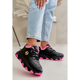 Scarpe sportive isolate da donna con lacci su piattaforma nera bianca nero 2