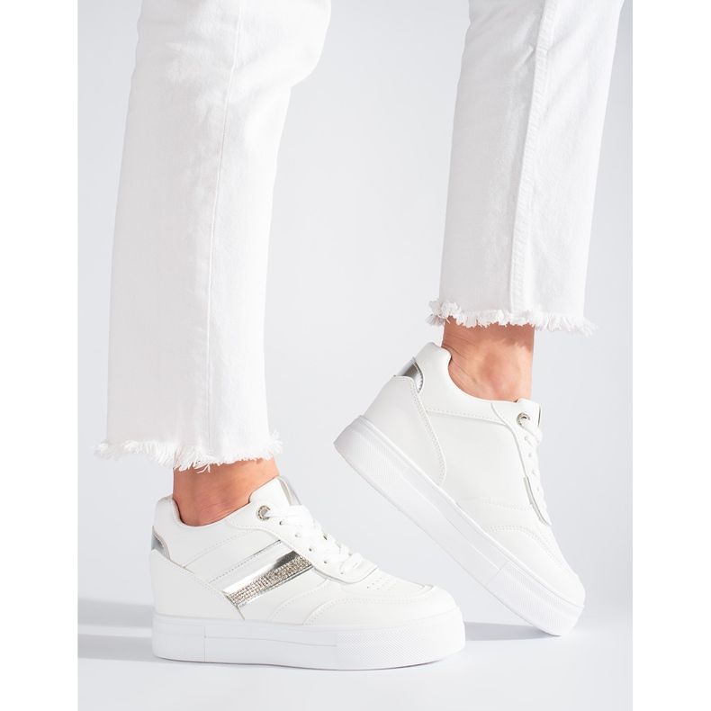 Sneakers bianche con zeppa nascosta bianco 1