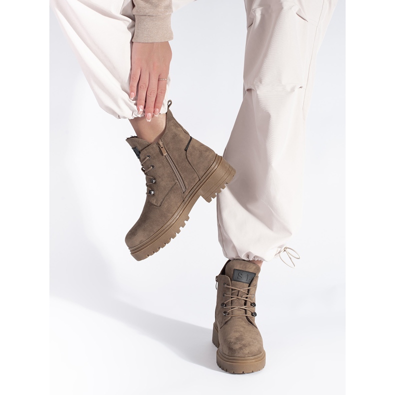 Stivali da donna beige di Sergio Leone 1