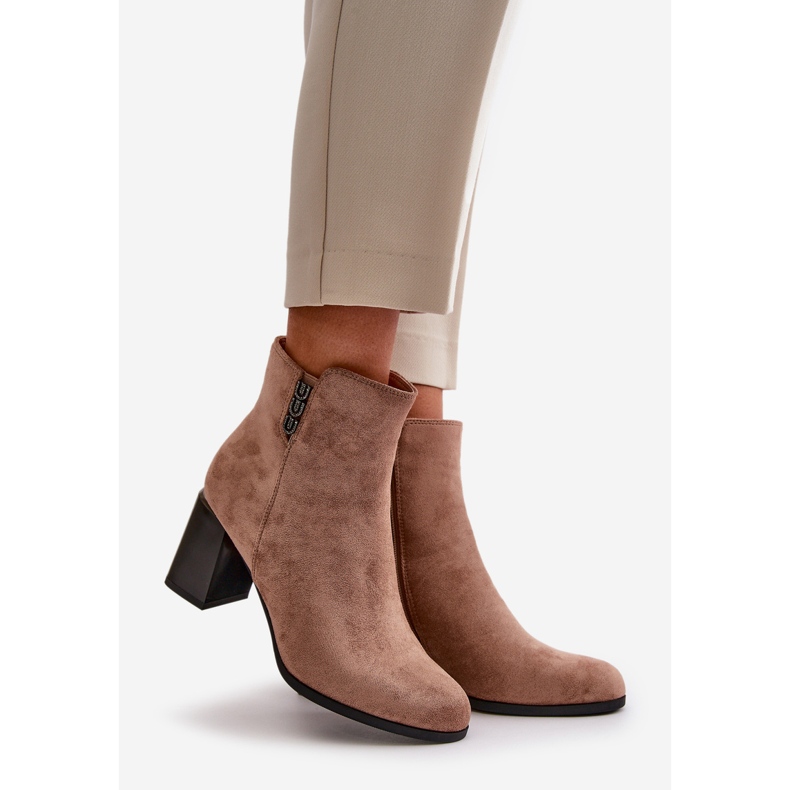Stivali da donna isolati in ecopelle scamosciata con tacco alto, fissati con cerniera, Erillia marrone beige 1