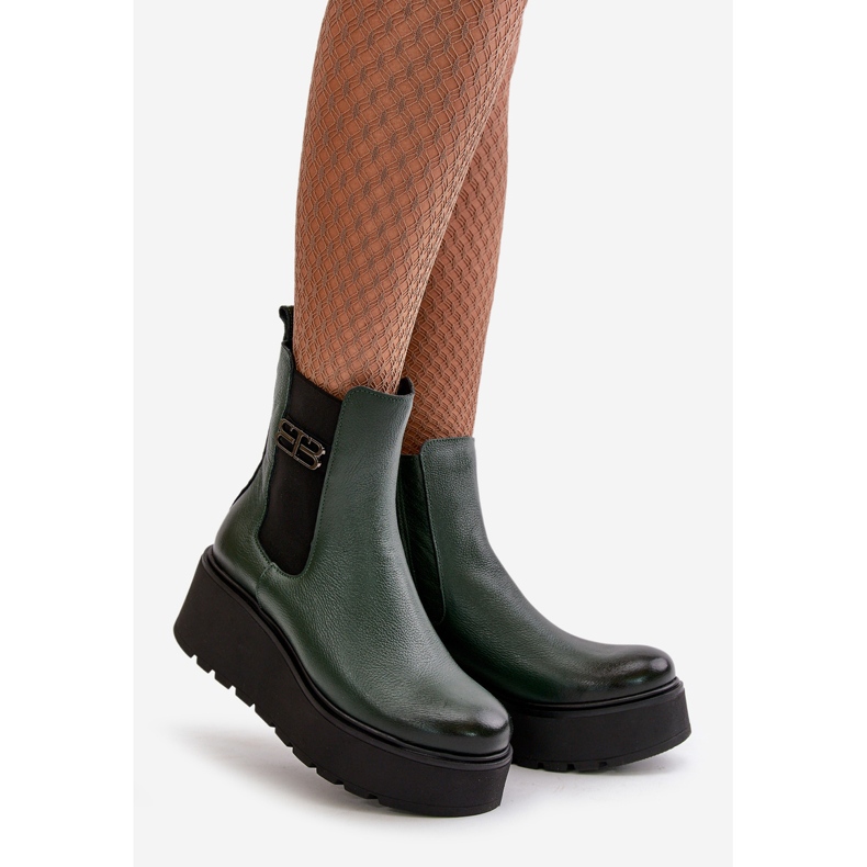 Zazoo 60498 Stivaletti Chelsea da donna con plateau e zeppa, di colore verde scuro 1