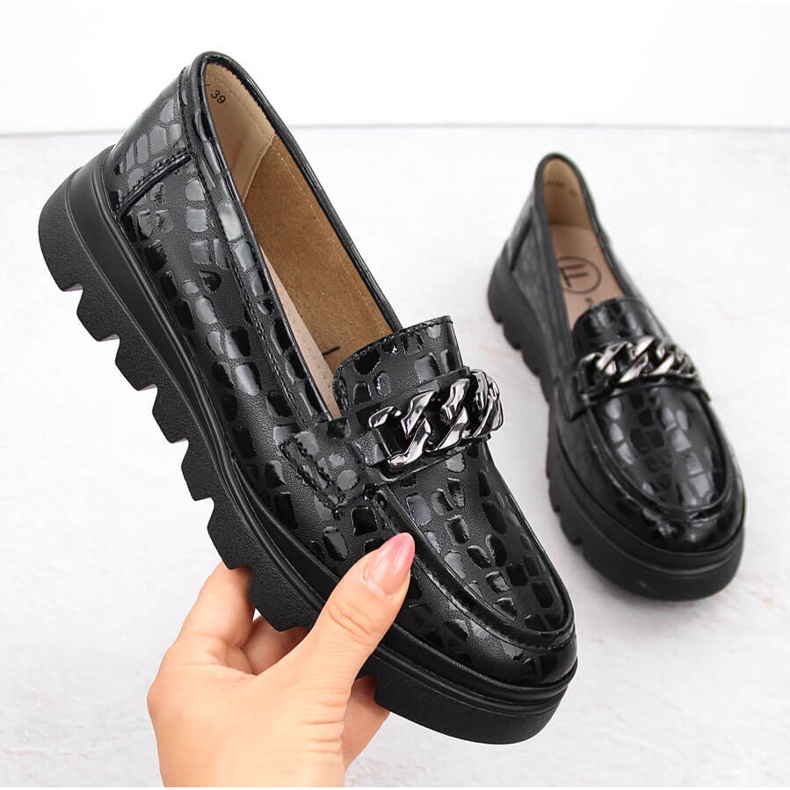 Scarpe da donna mocassini in pelle con catena, nero Filippo DP6467 1