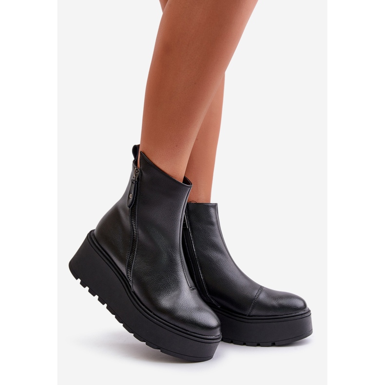 Stivali da donna isolanti con zeppa e plateau, pelle naturale, nero Vinceza 58340 1