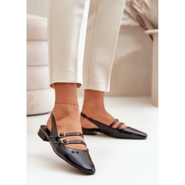 Ballerine In Vernice Con Cinturini Su Tacco Basso, Bialettia Nera nero 2