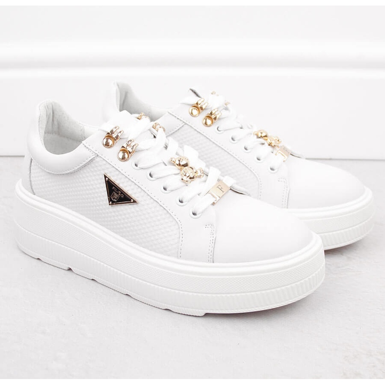 Scarpe da donna bianche in pelle sulla piattaforma Filippo DP6382 bianco 2