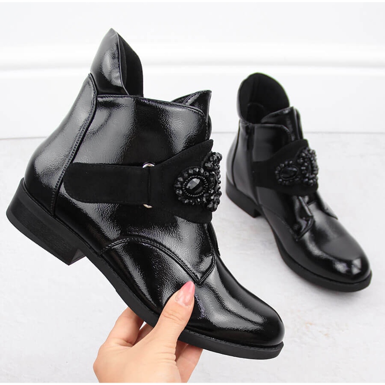 Stivaletti da donna in vernice con pietre decorative, nero S.Barski HY42-021 1