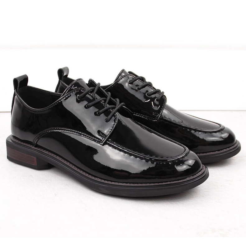 Scarpe da donna in vernice nera Filippo DP6307/24 nero 2