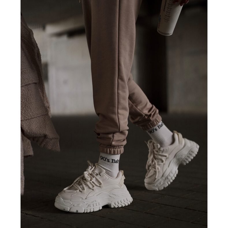 Sneakers beige chiaro da donna su suola spessa Nevela 2