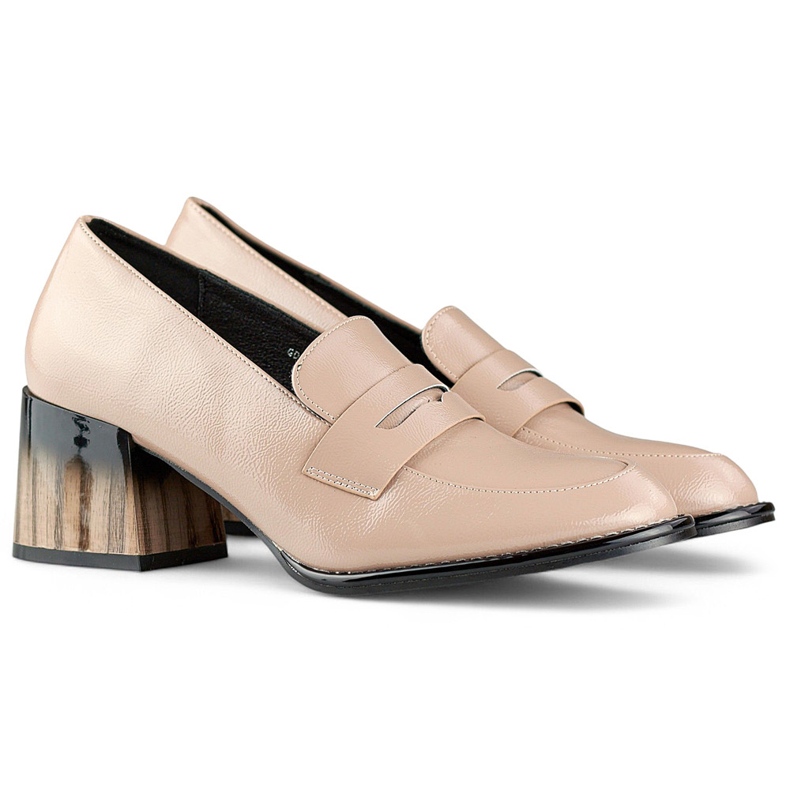 Scarpe da donna beige vernice con tacco basso e comodo 1