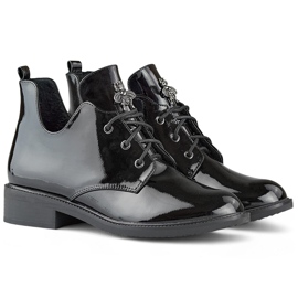 Stivaletti stringati in vernice nera con suola piatta nero 1