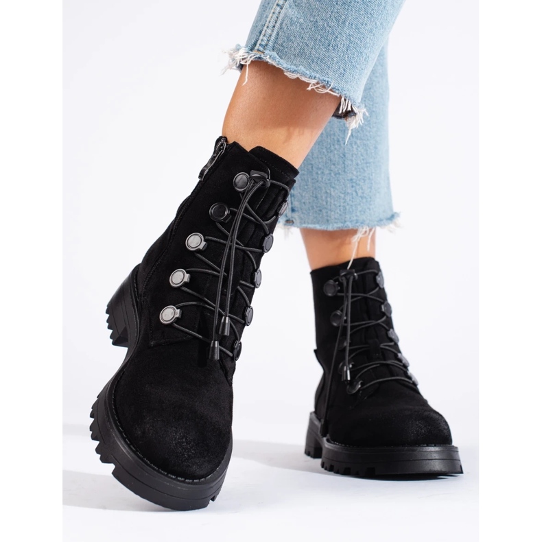 Stivaletti da donna in camoscio nero 1