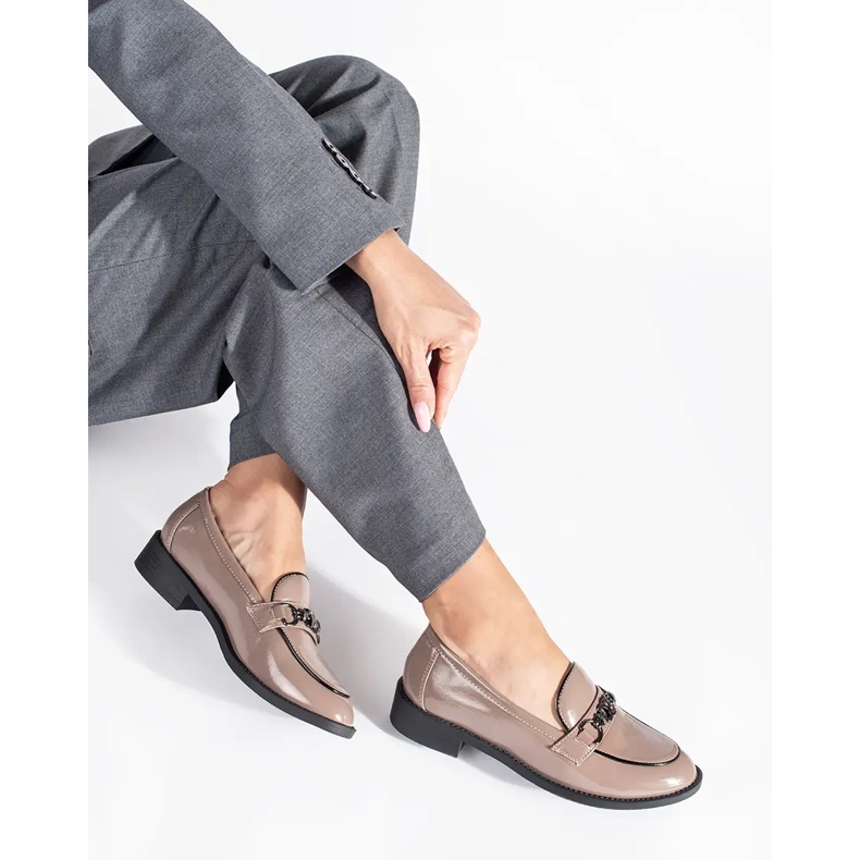 Goodin Mocassini da donna beige vernice 2
