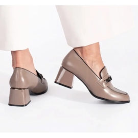 Scarpe col tacco da donna beige 1