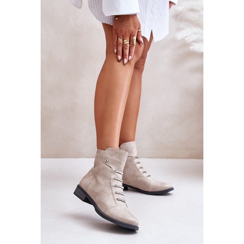 Jezzi Stivali piatti da donna isolati Labise beige 2