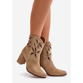 Stivaletti in pelle scamosciata traforata Lewski 3629 Beige 1
