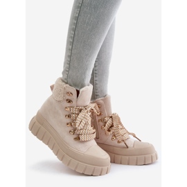 Stivali Trapper isolati da donna sulla piattaforma, Alcyhen beige 1