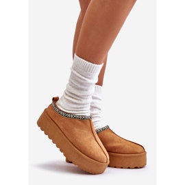 Pantofole da donna con plateau e ricamo Cammello Neroma beige 1