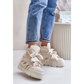 Sneakers da donna in pelle su una piattaforma massiccia CheBello 4561 Beige 2