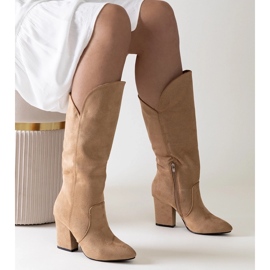 Stivali Amare beige con tacco alto 2