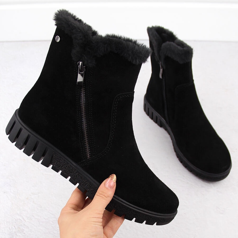 Stivali da donna in pelle scamosciata nera con pelliccia Filippo DBT6362 nero 1