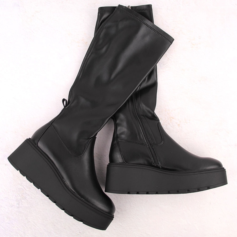 Stivaletti da donna elasticizzati neri con zeppa Vinceza 58342 nero 1