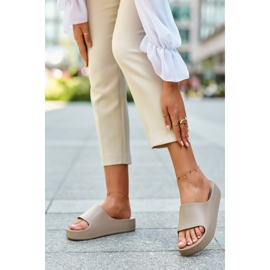 NEWS Infradito da donna con piattaforma in schiuma Airaplea marrone beige 1
