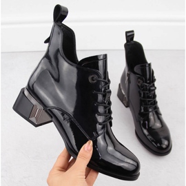 Stivaletti da donna con tacco alto in vernice nera D&amp;A S.Barski Collezione Premium CR42-025 nero 1