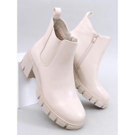 Stivaletti Chelsea con tacco largo in PU beige di Ledeck 1