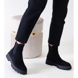 Stivali alti neri su spessa piattaforma in eco-suede Sabra nero 1